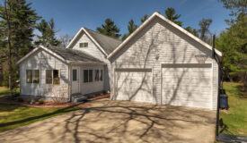 Modern Lake Retreat Minutes from Castle Rock Lake