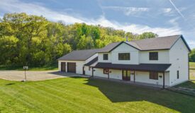 Luxury rural living in the heart of Wisconsin’s scenic Coulee Region
