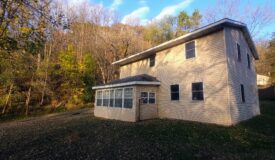Spacious 5-bedroom in a quiet area of Richland Center WI